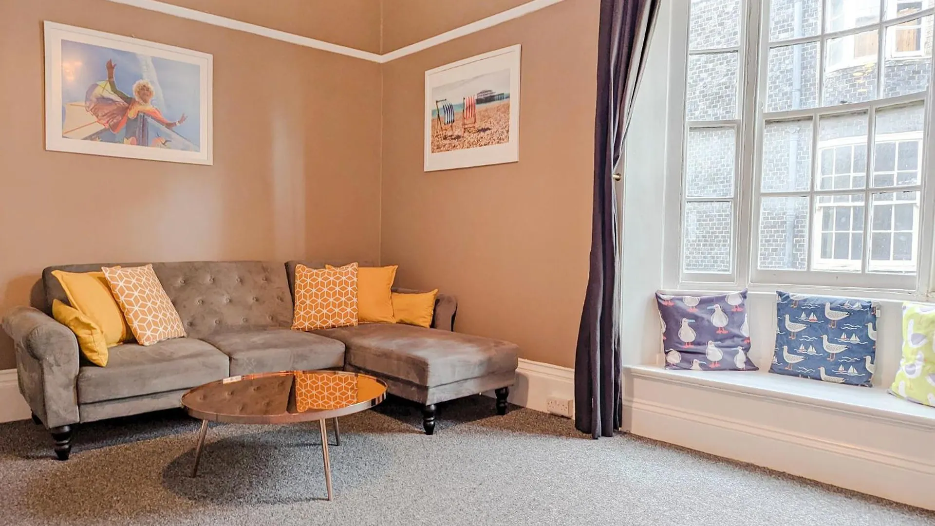 Mucky Duck House - Central- By Brighton Holiday Lets