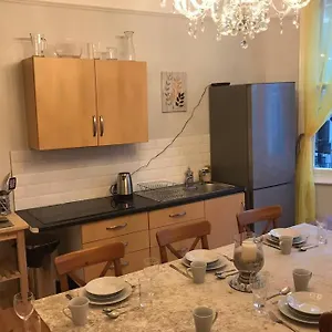 Large House Close To Seafront Apartment