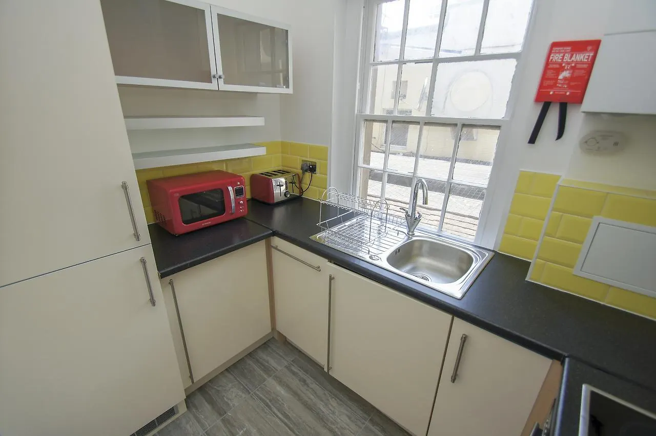 Mucky Duck House - Central- By Brighton Holiday Lets