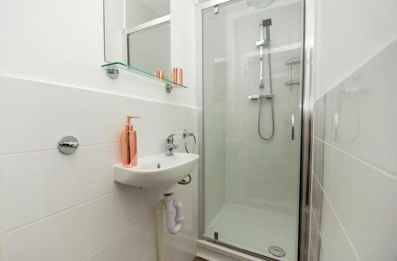 Apartment Mucky Duck House - Central- By Brighton Holiday Lets United Kingdom